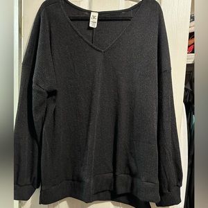 Sew In Love 3x black shirt with banded bottom